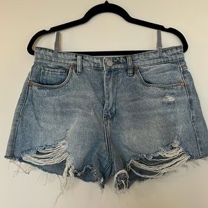 Blank NYC The Barrow Jean Shorts